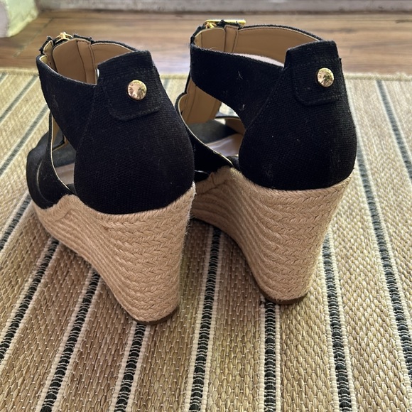 Michael Kors Damita Wedge - Picture 4 of 4